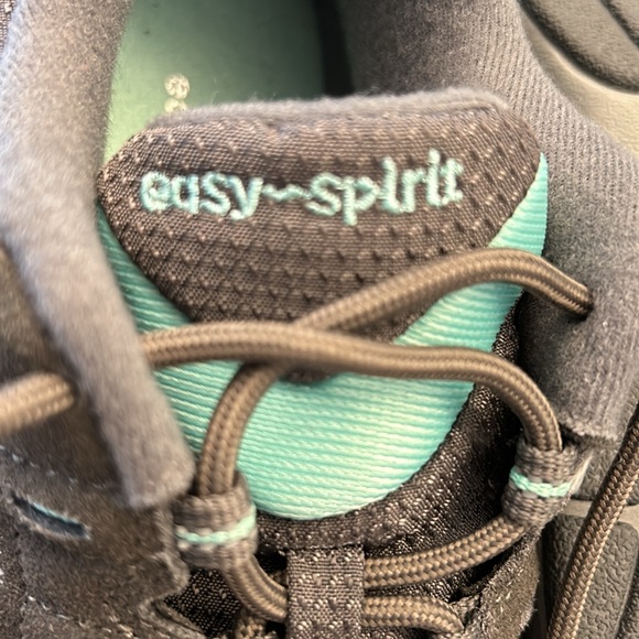 BRAND NEW EASY SPIRIT sneakers, size 9.5 - Picture 5 of 5